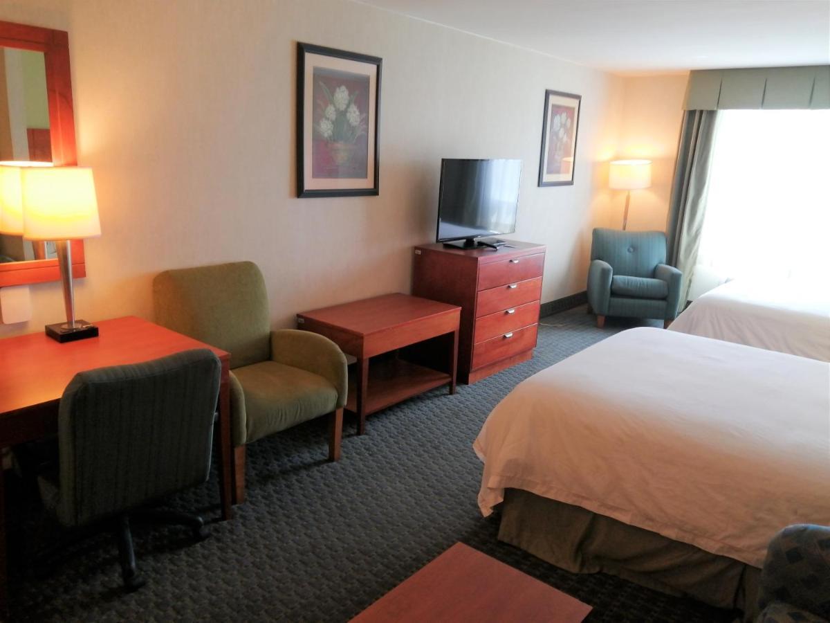 Holiday Inn Express & Suites Toluca Zona Aeropuerto By Ihg Екстериор снимка