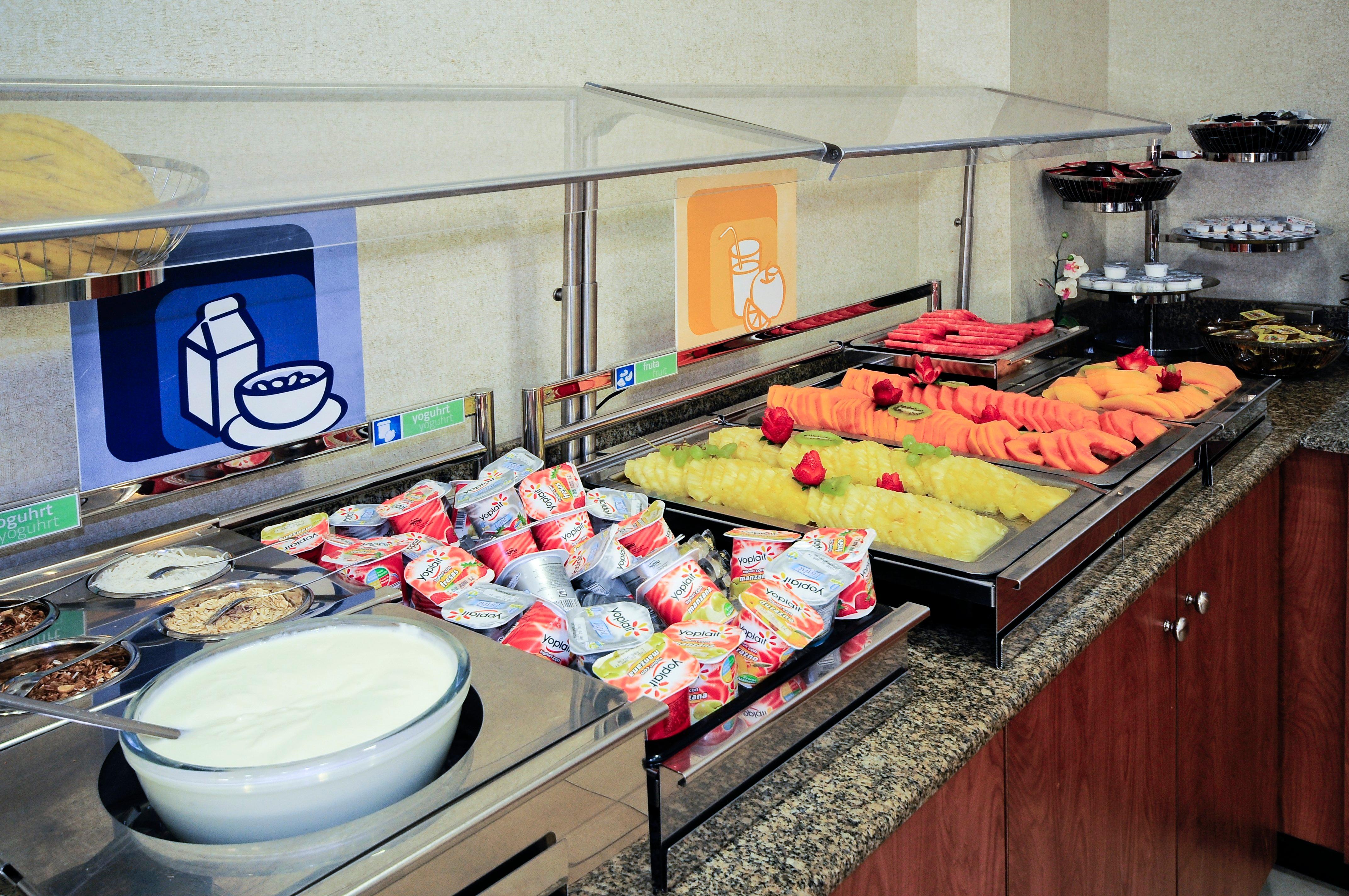 Holiday Inn Express & Suites Toluca Zona Aeropuerto By Ihg Екстериор снимка